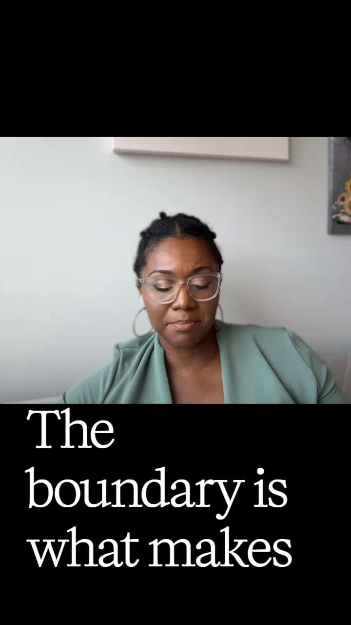 Boundaries Make Soft Life Possible

👉 Full episode on my YT channel:
@movingbeyondyou

🎧Tune in to Your Nervous System Doesn't Care About the Aesthetic | EP 84

#softlife #boundaries #personaldevelopment #HealthyRelationships #EmotionalHealing